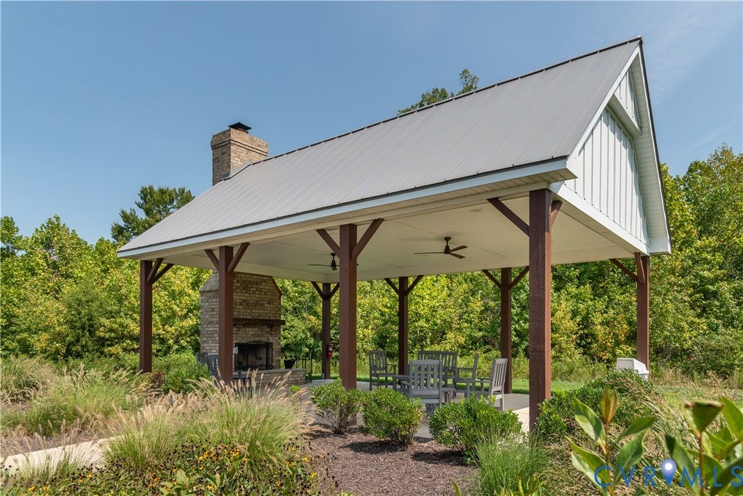 Readers Branch community amenities