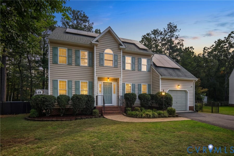 Property photo for 10905 Forest Trace Lane, Glen Allen, VA