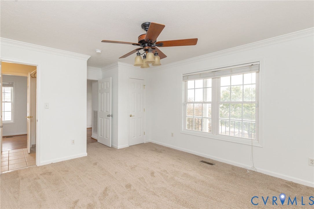 FIRST FLOOR BEDROOM