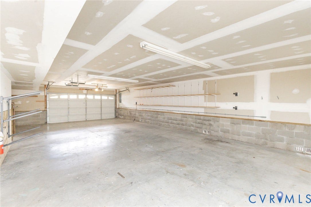 17 Freeman Drive, Freeman Gardens, Poquoson, VA 23662 17 Freeman Drive, Freeman Gardens, Poquoson, VA 23662
