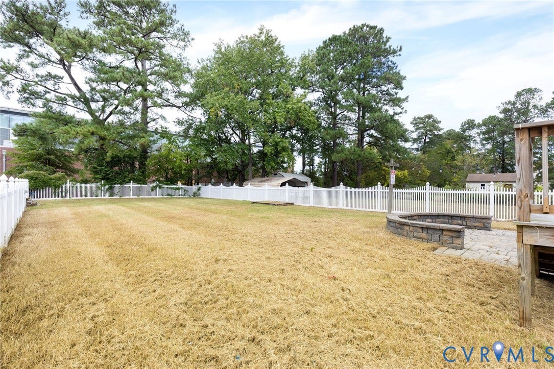 17 Freeman Drive, Freeman Gardens, Poquoson, VA 23662