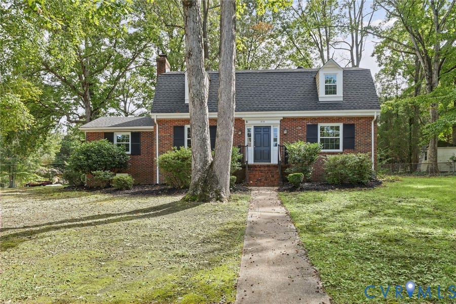 Property photo for 215 Antioch Drive, Sandston, VA