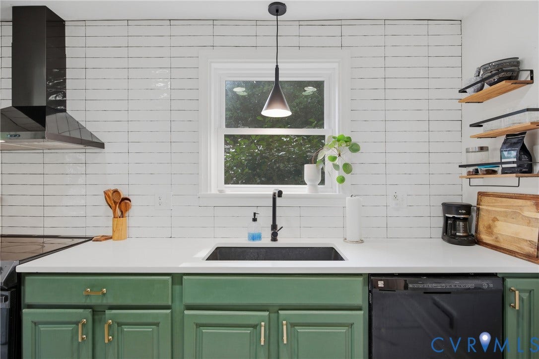 Quartz & butcher block countertops, tile floors