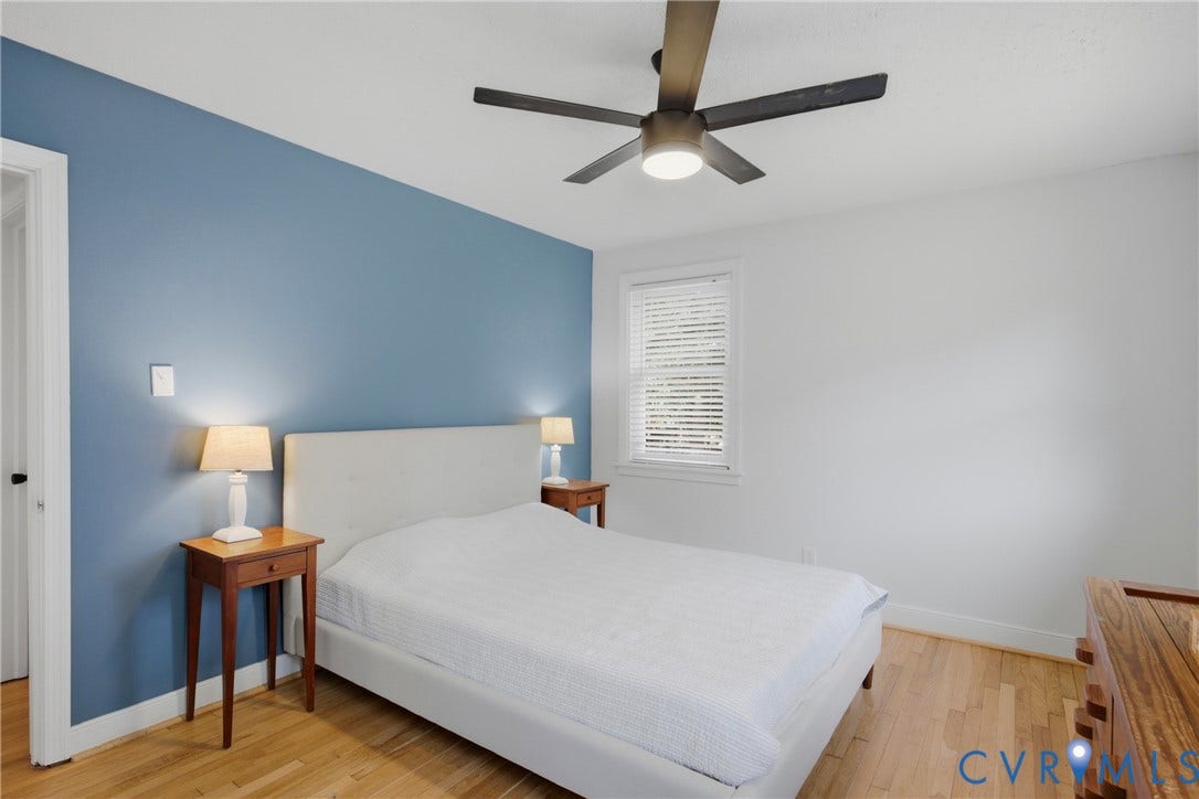 Primary-Hardwood flooring & ceiling fan