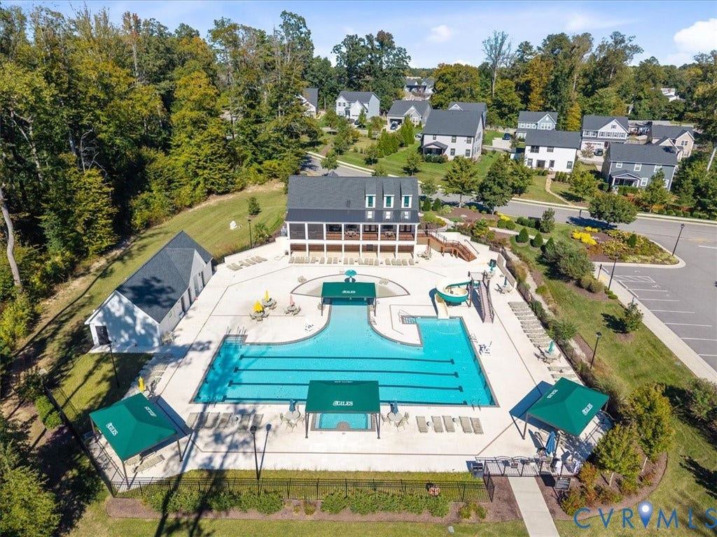 9129 Spring Green Loop, Mechanicsville, VA 23116 Community swimming pool with dedicated lap lanes and a separate shallow area with a slide!