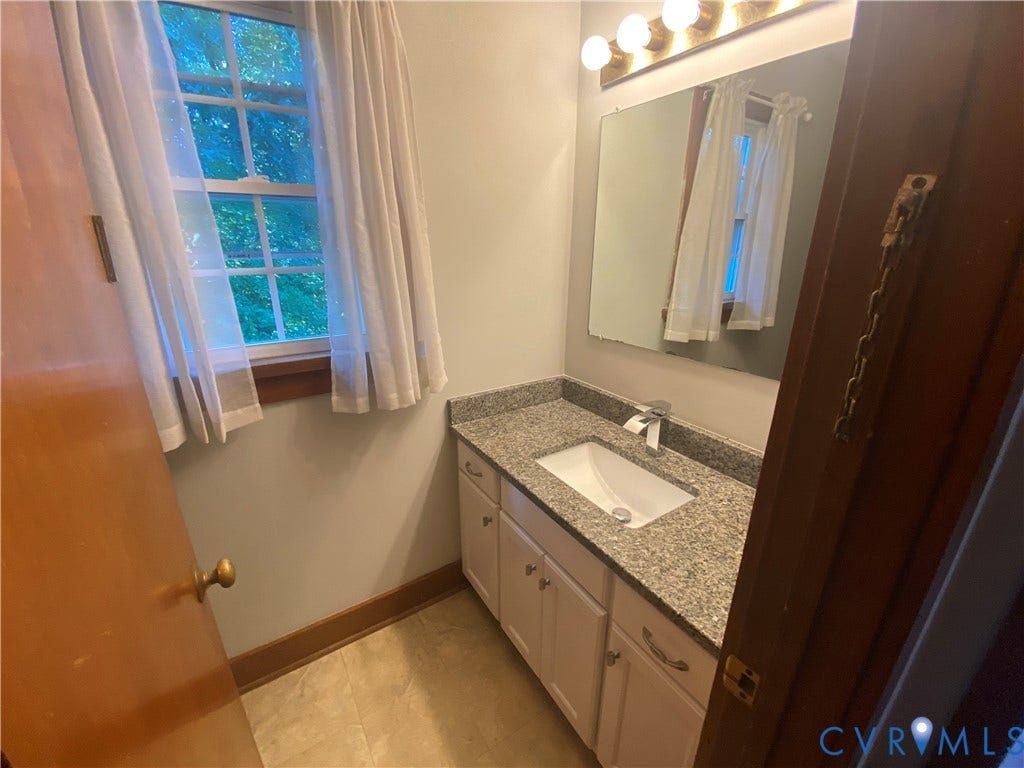 10700 Hunters Landing Court, Chesterfield, VA 23832 10700 Hunters Landing Court, Chesterfield, VA 23832