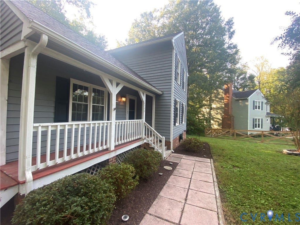10700 Hunters Landing Court, Chesterfield, VA 23832 10700 Hunters Landing Court, Chesterfield, VA 23832