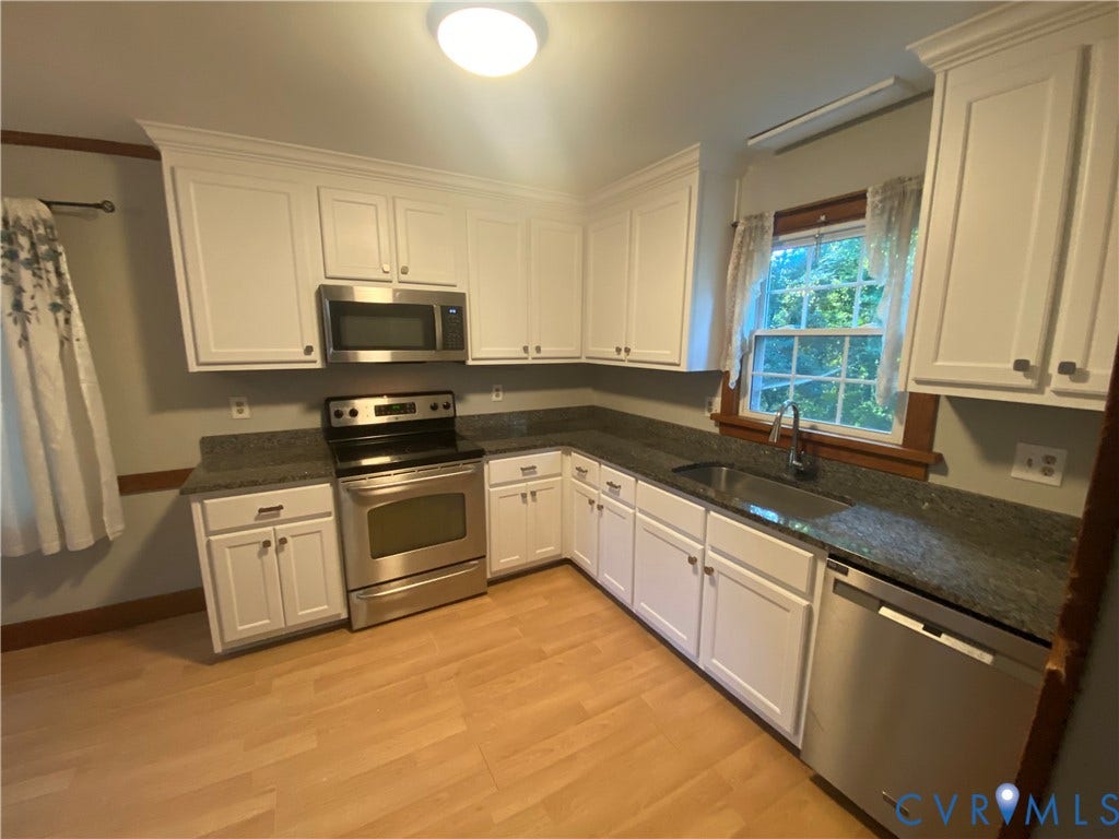 10700 Hunters Landing Court, Chesterfield, VA 23832 10700 Hunters Landing Court, Chesterfield, VA 23832