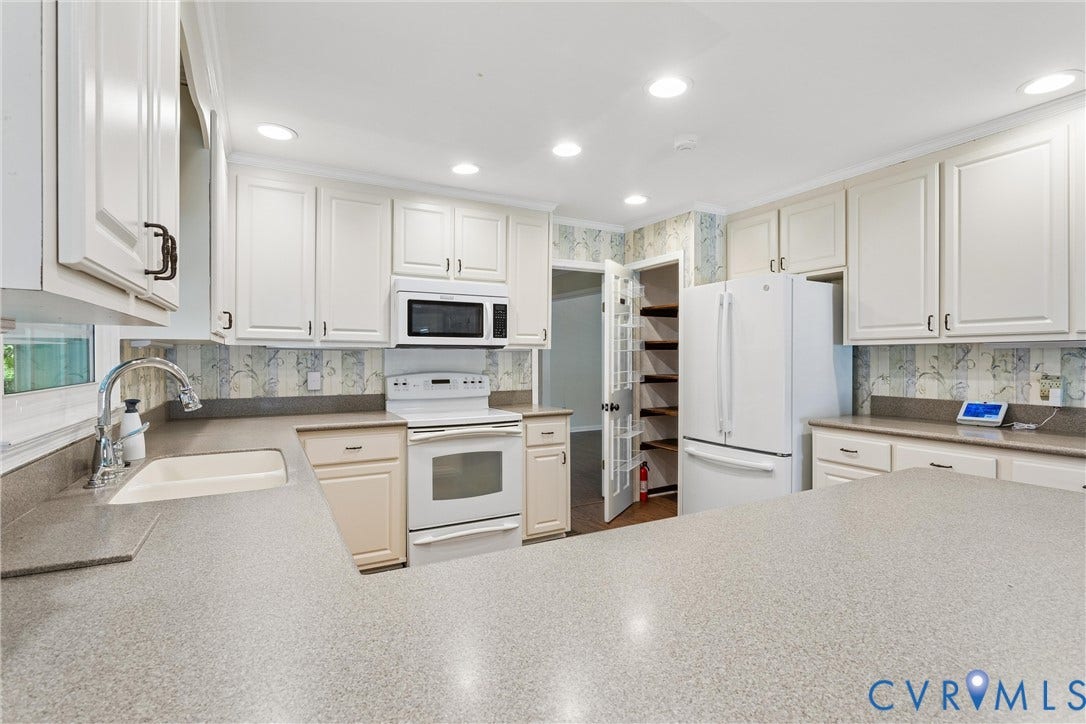 75 Knollwood Drive, Newport News, VA 23608 75 Knollwood Drive, Newport News, VA 23608