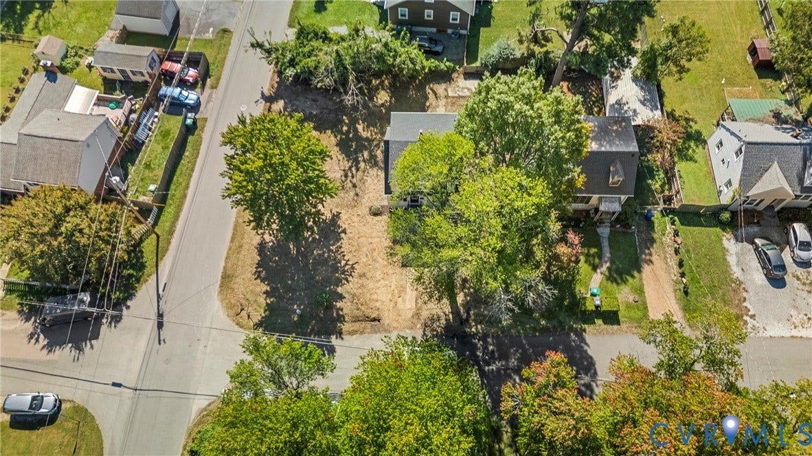 2601 Greenway Avenue, Lakeside, Henrico, VA 23228 Corner lot featuring mature trees, a cleared building area, and paved street access