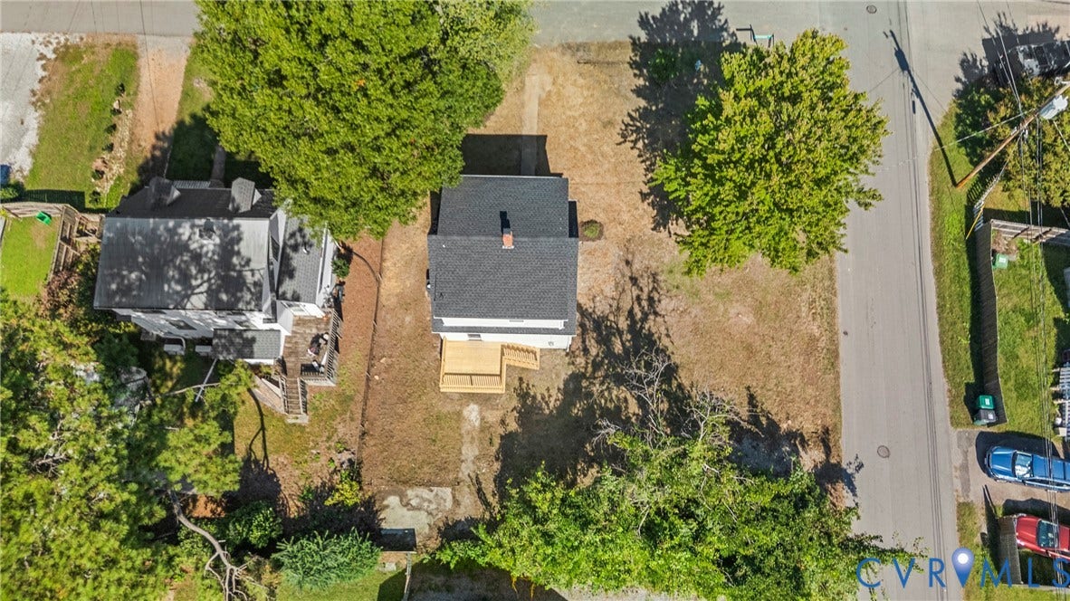2601 Greenway Avenue, Lakeside, Henrico, VA 23228 Aerial view featuring a residential lot with mature trees and a rear wood deck