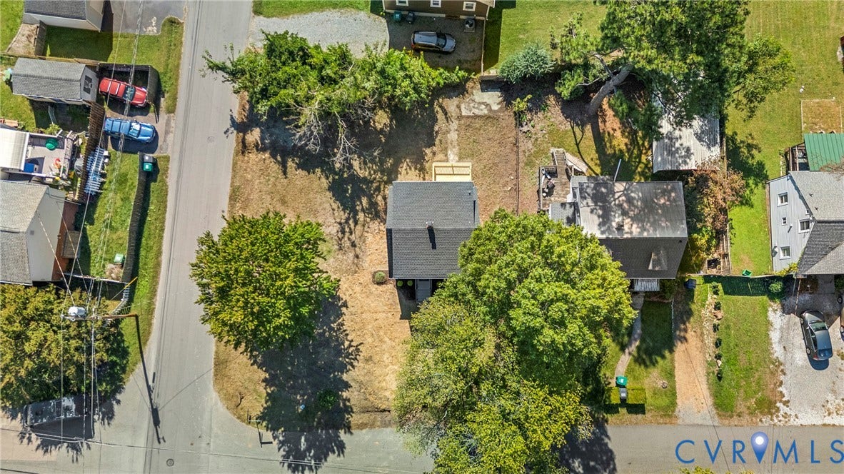 2601 Greenway Avenue, Lakeside, Henrico, VA 23228 Aerial perspective of a corner lot featuring mature trees and expansive grassed grounds
