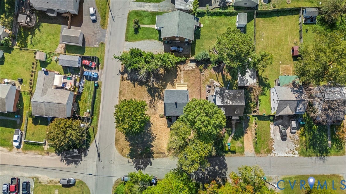 2601 Greenway Avenue, Lakeside, Henrico, VA 23228 Aerial view of a rectangular corner lot featuring mature trees and established boundary lines