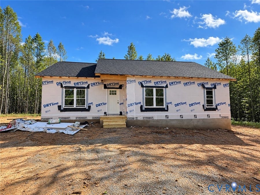 Property photo for 15 Coffeys Road, Farmville, VA
