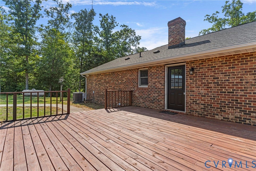 500 Parr Drive, Tappahannock, VA 22560 500 Parr Drive, Tappahannock, VA 22560
