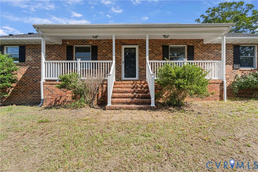 Property photo for 500 Parr Drive, Tappahannock, VA