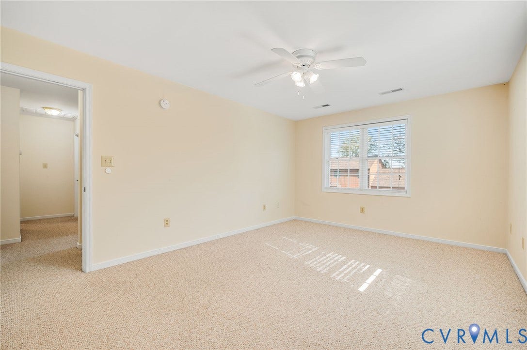 218 Breezy Hill Drive, Colonial Heights, VA 23834 218 Breezy Hill Drive, Colonial Heights, VA 23834