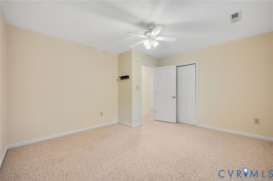 218 Breezy Hill Drive, Colonial Heights, VA 23834 218 Breezy Hill Drive, Colonial Heights, VA 23834