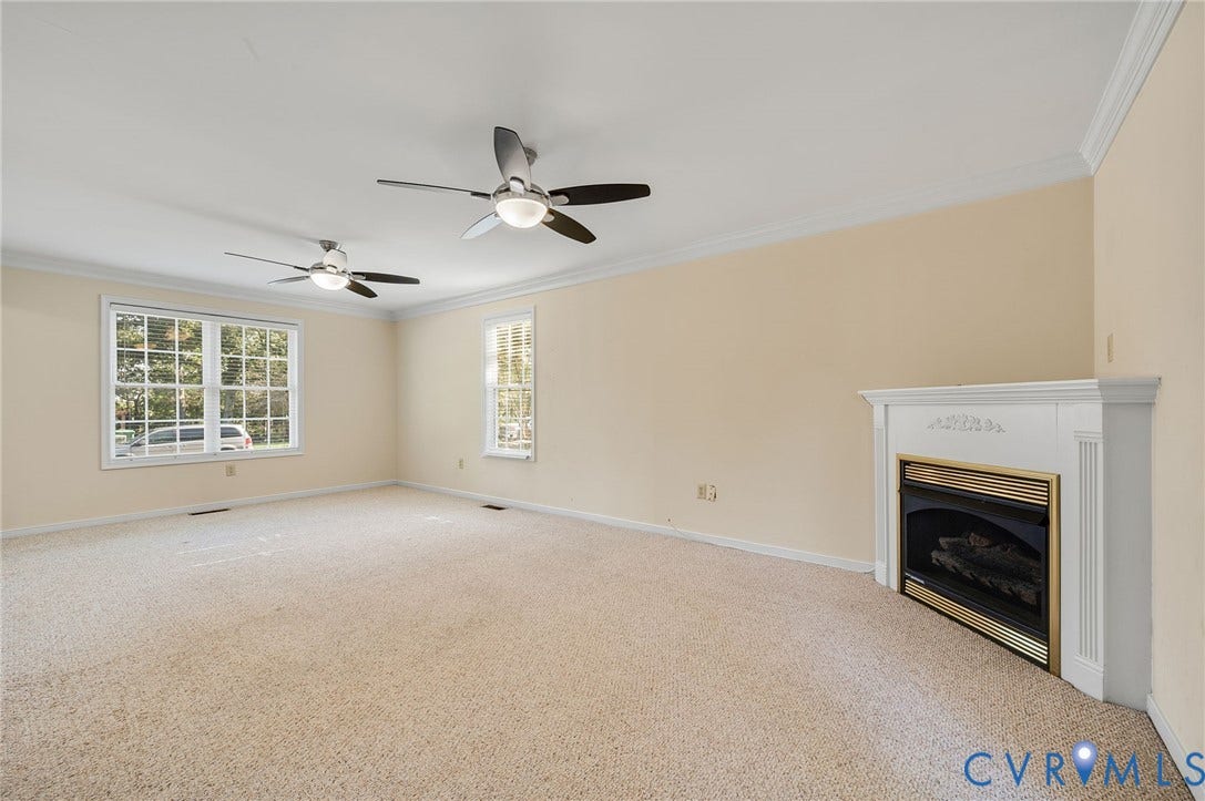 218 Breezy Hill Drive, Colonial Heights, VA 23834 218 Breezy Hill Drive, Colonial Heights, VA 23834