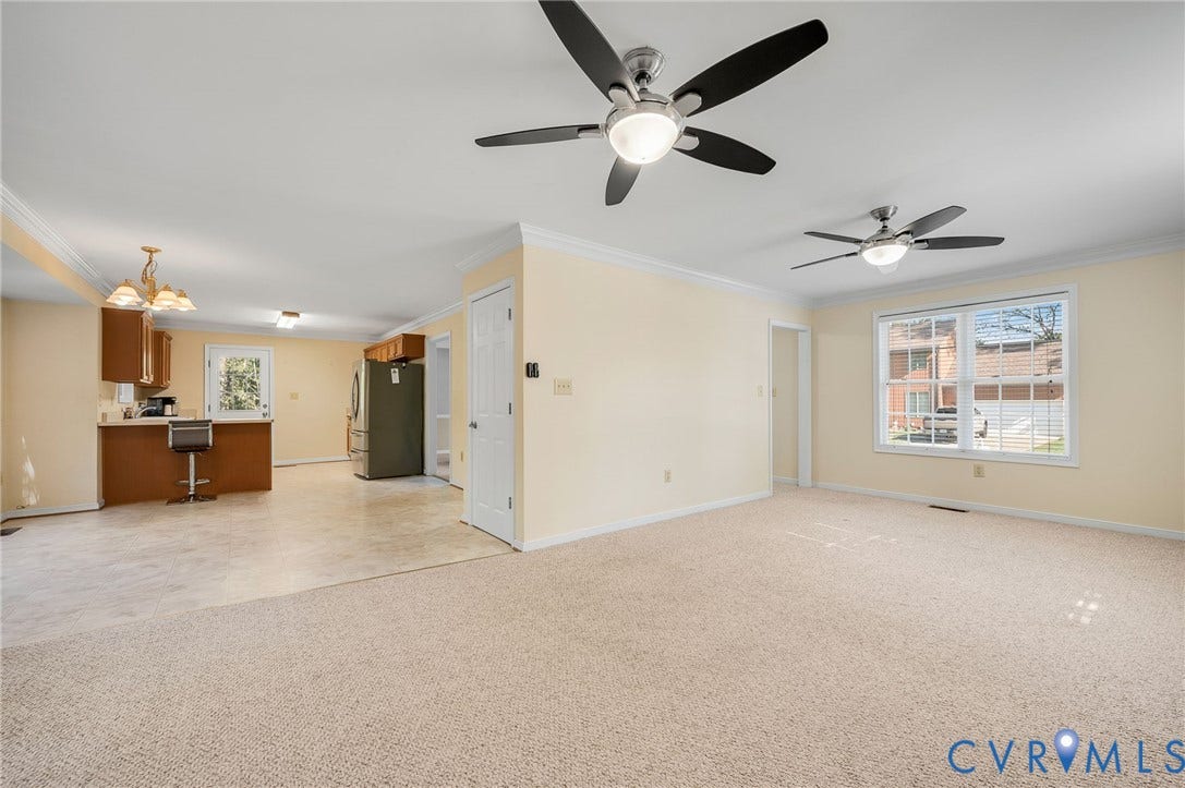 218 Breezy Hill Drive, Colonial Heights, VA 23834 218 Breezy Hill Drive, Colonial Heights, VA 23834