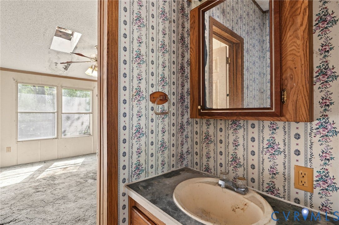 10725 Merchants Hope Road, North Prince George, VA 23860
