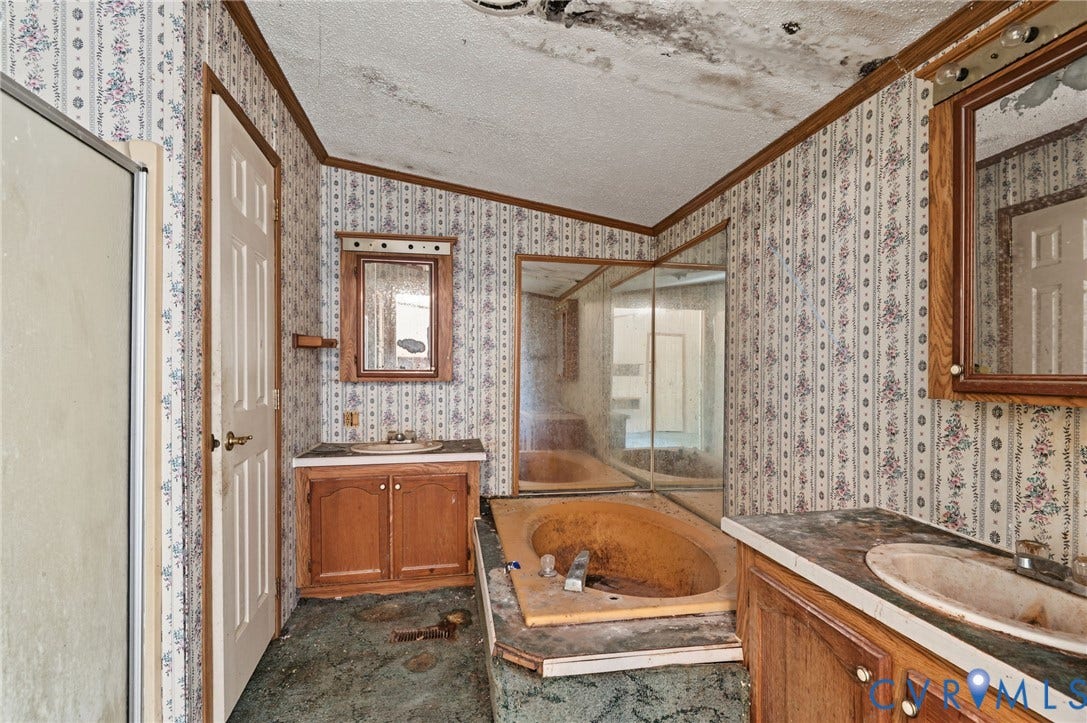 10725 Merchants Hope Road, North Prince George, VA 23860