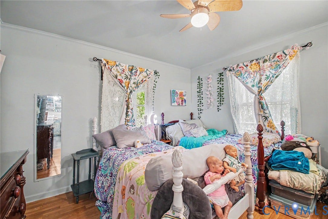 106 Carriage Ct, Locust Grove, VA 22508 downstairs primary bedroom