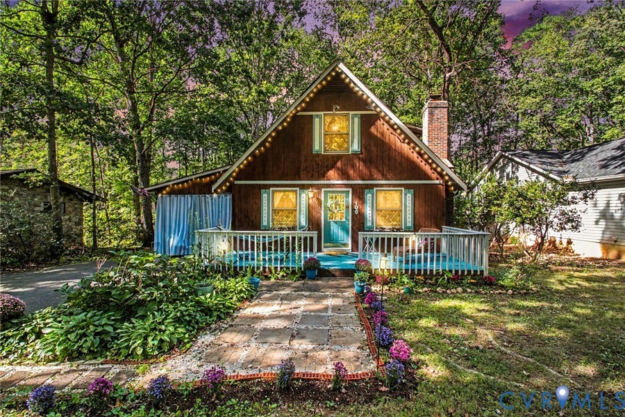 Property photo for 106 Carriage Ct, Locust Grove, VA