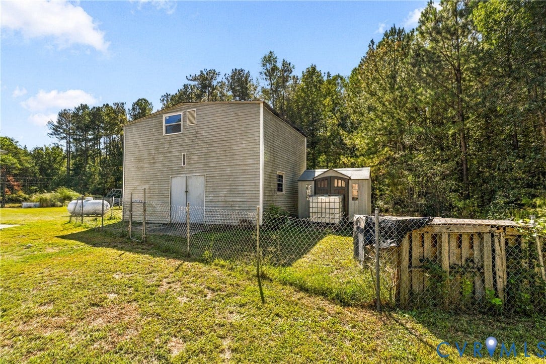 8211 Brills Road, Dinwiddie, VA 23872 8211 Brills Road, Dinwiddie, VA 23872