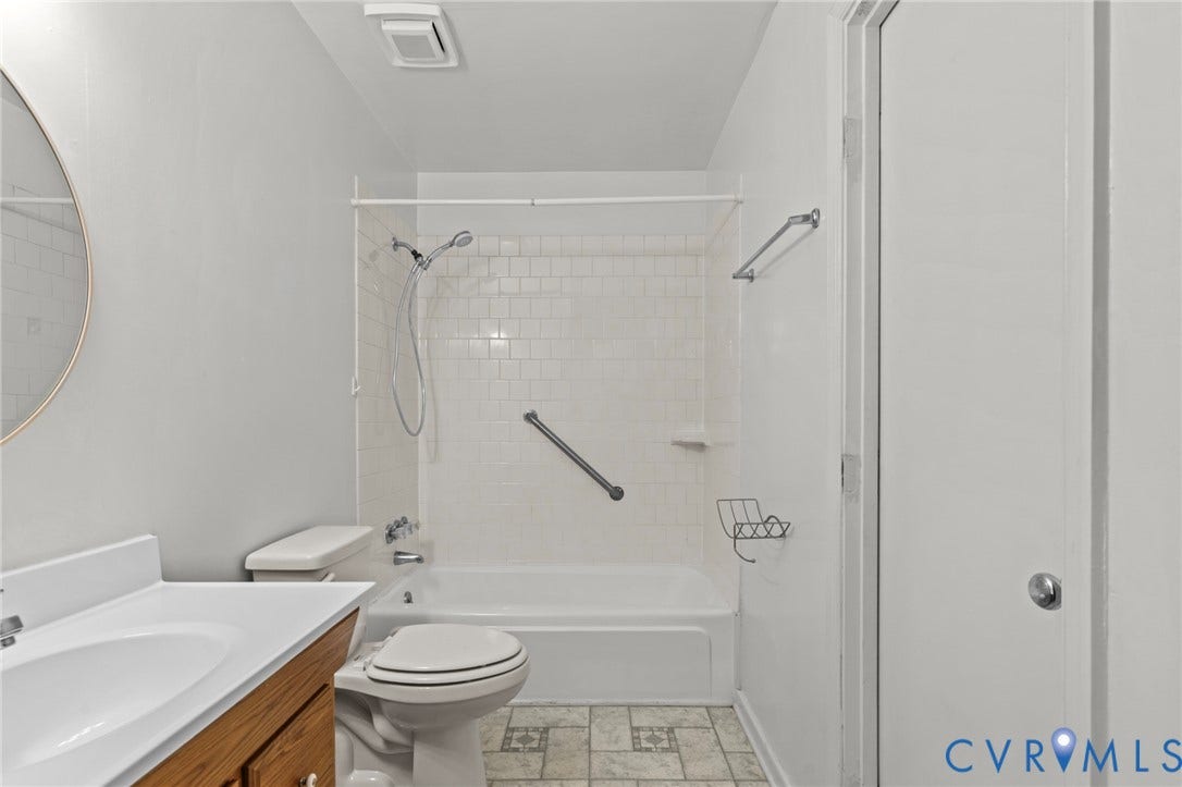 Bathroom with tub/shower combo-direct access from Bedroom #1