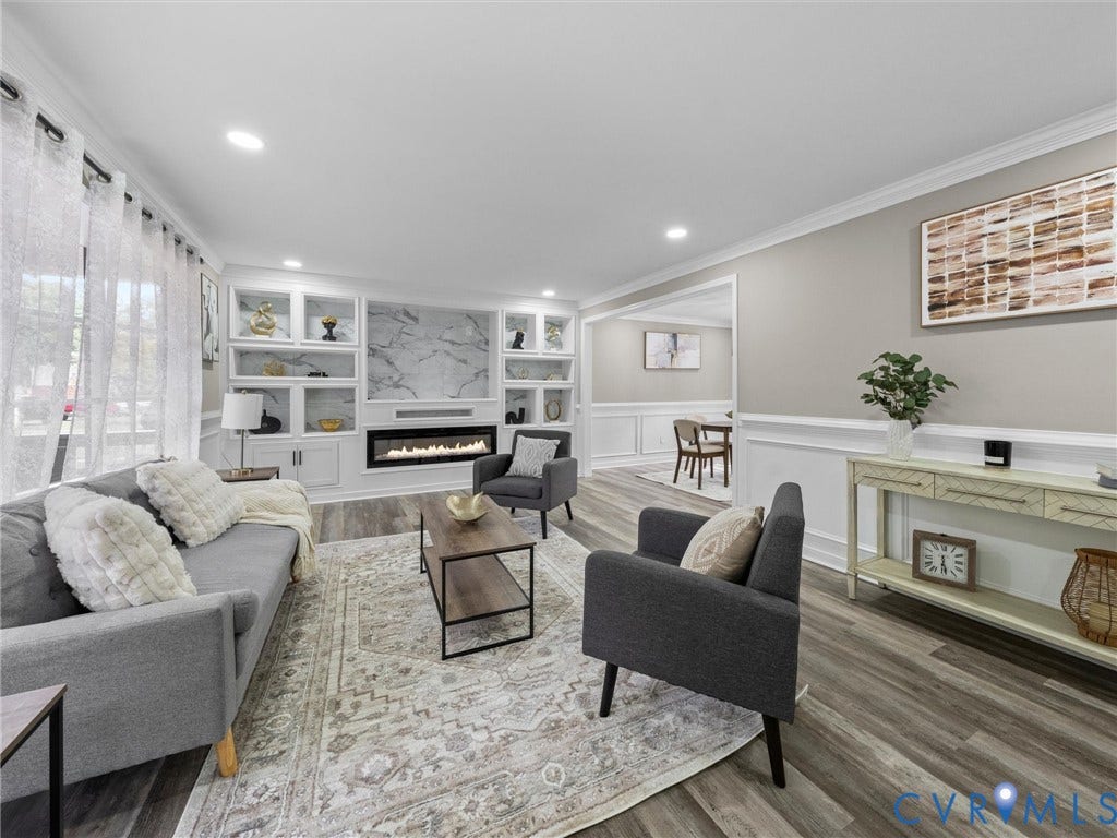2031 Esquire Road, Midlothian, VA 23235 Custom built-in shelving with integrated fireplace