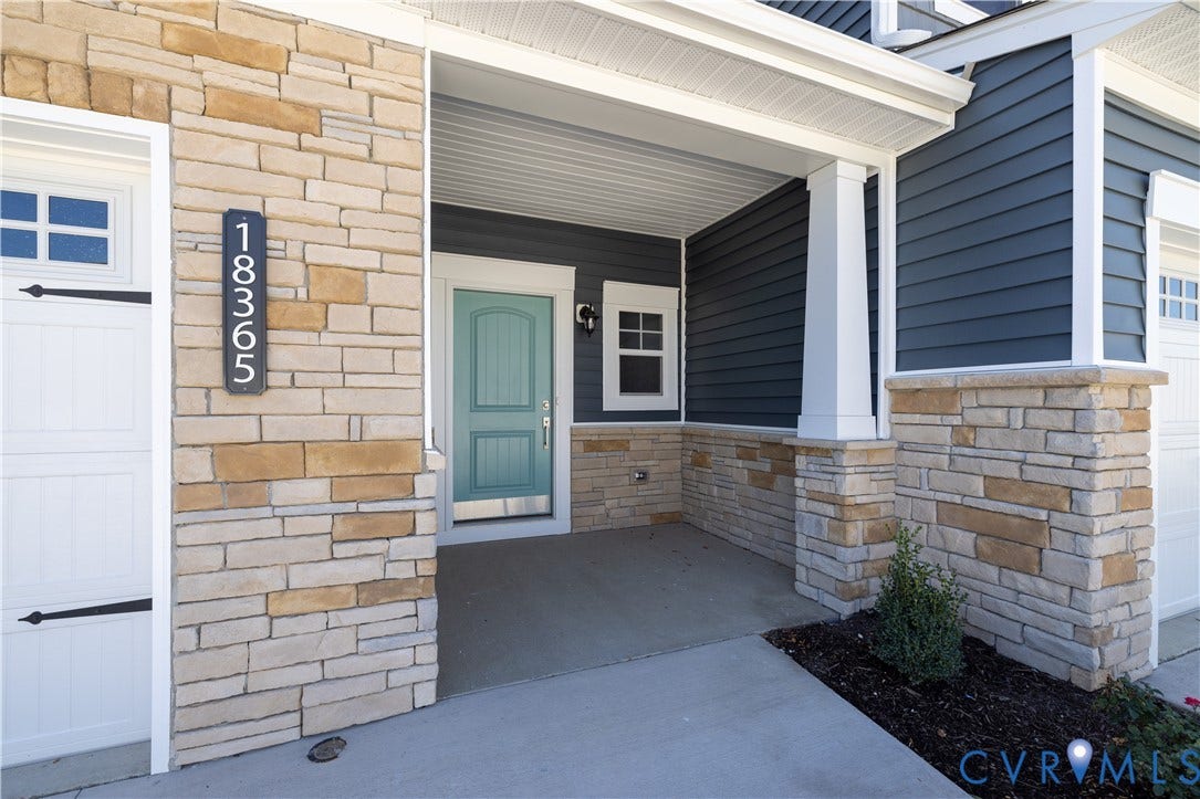 18365 Palisades Court, Palisades Cove, Moseley, VA 23120