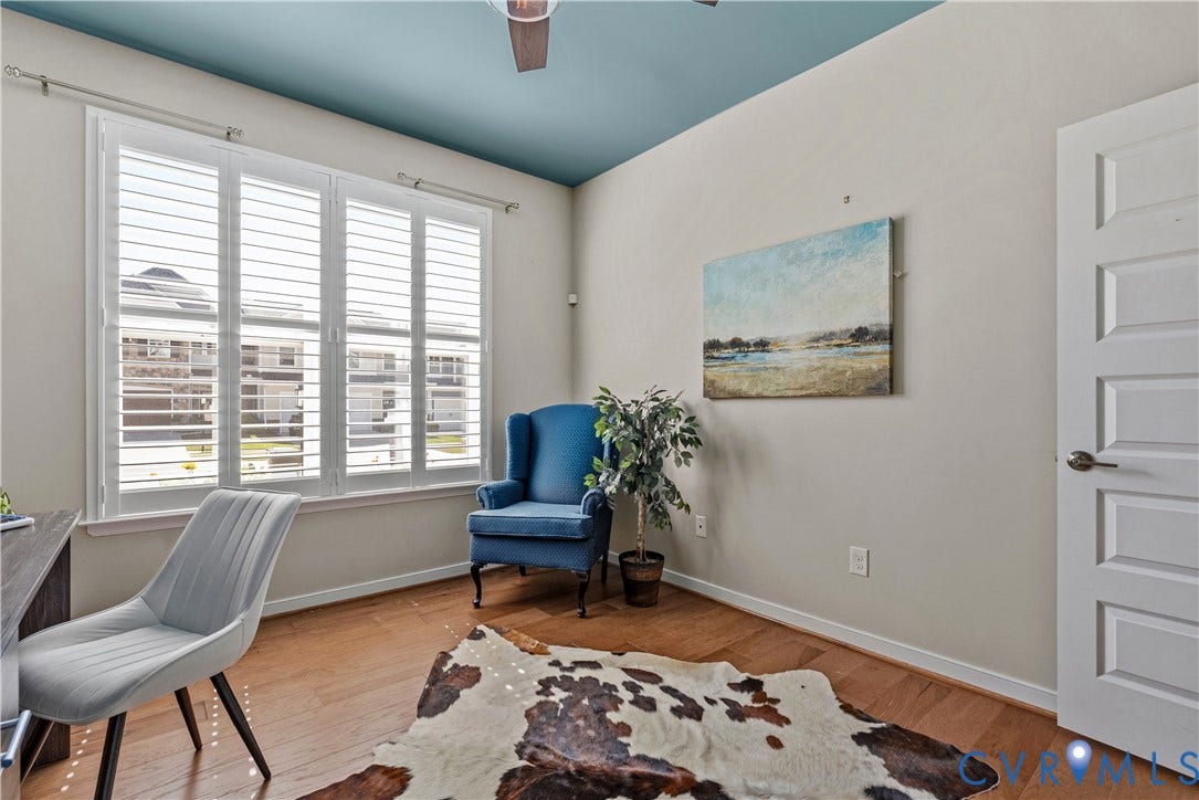Also can be used as a first level guest bedroom.