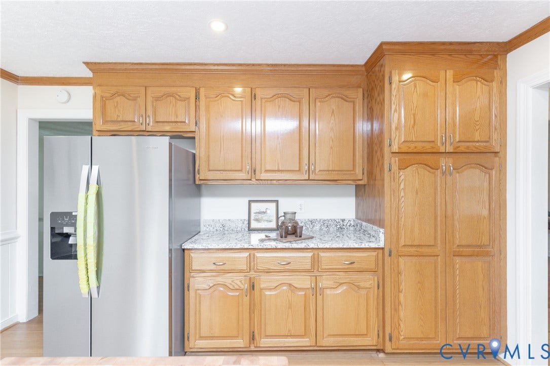 4104 Birchleaf Court, Chester, VA 23831 Granite countertops, New SS fridge