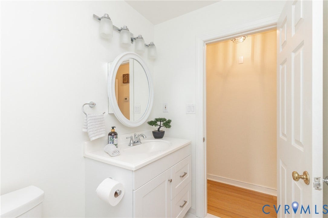 4104 Birchleaf Court, Chester, VA 23831 Newly renovated