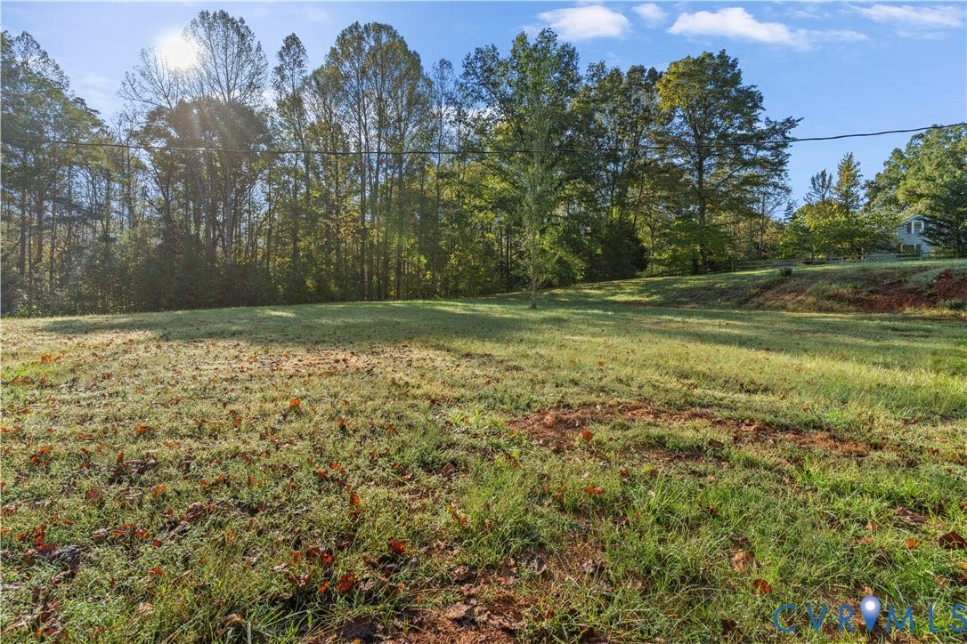 2305 Country Lane, Maidens, VA 23102