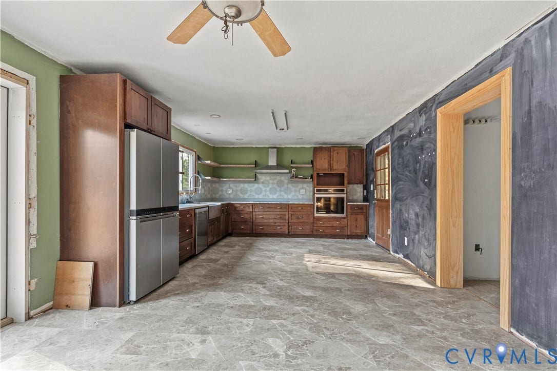 2305 Country Lane, Maidens, VA 23102