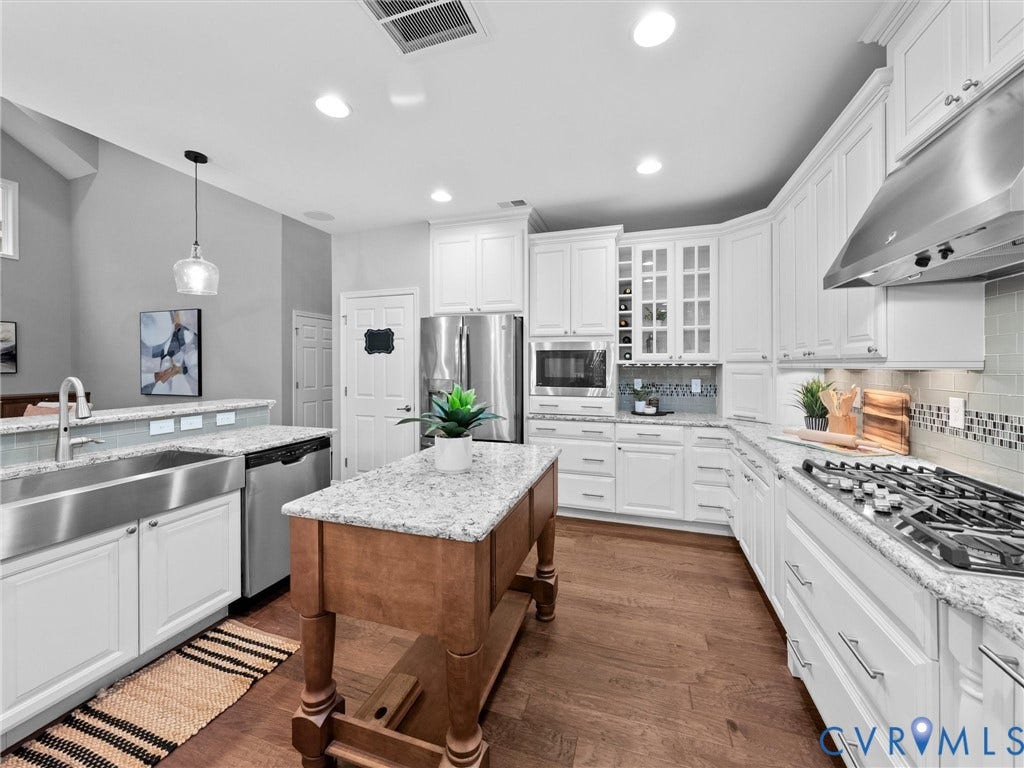7224 Silverthread Drive, Moseley, VA 23120 7224 Silverthread Drive, Moseley, VA 23120