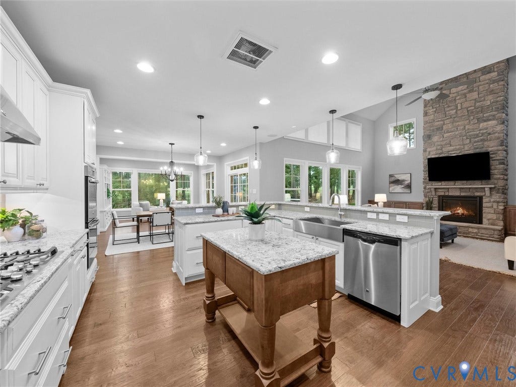7224 Silverthread Drive, Moseley, VA 23120 7224 Silverthread Drive, Moseley, VA 23120