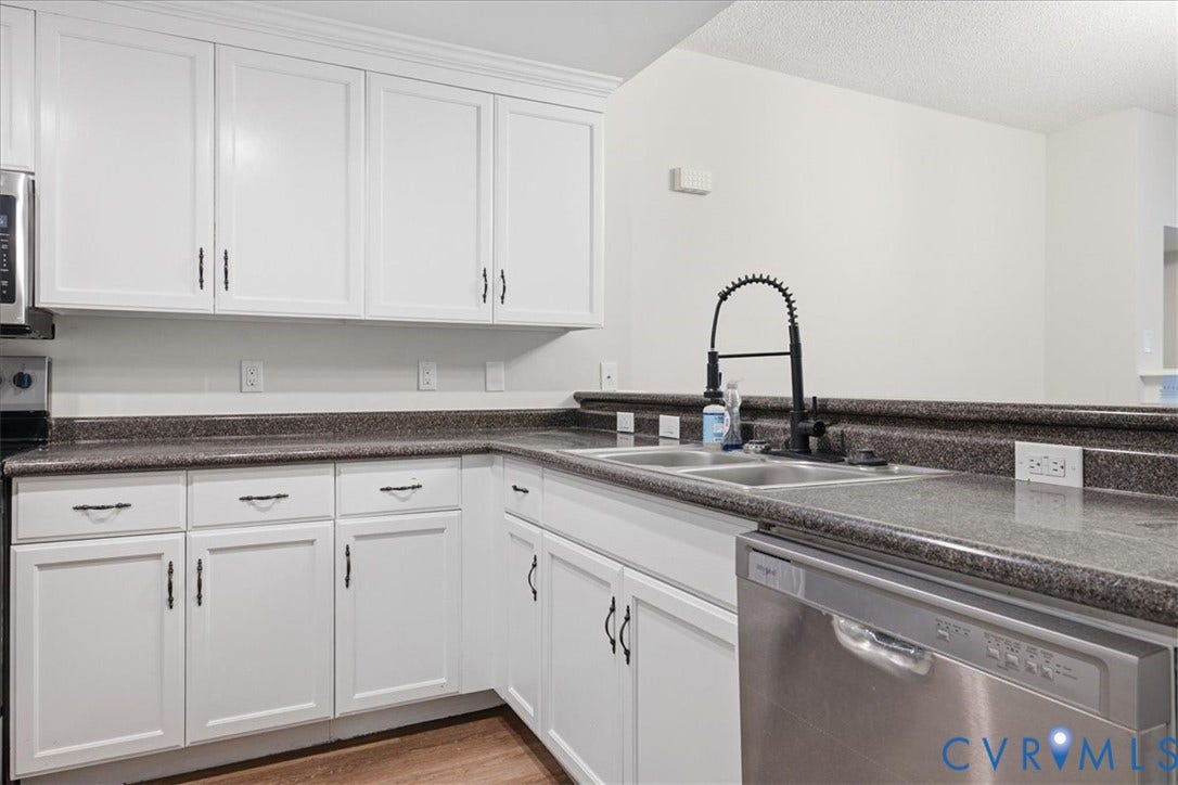 301 Beacon Ridge Drive, #104, Anchor Point, Hopewell, VA 23860