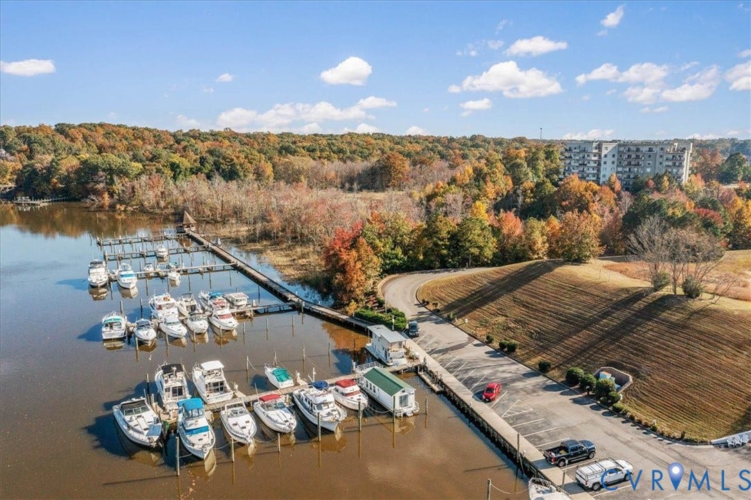 301 Beacon Ridge Drive, #104, Anchor Point, Hopewell, VA 23860