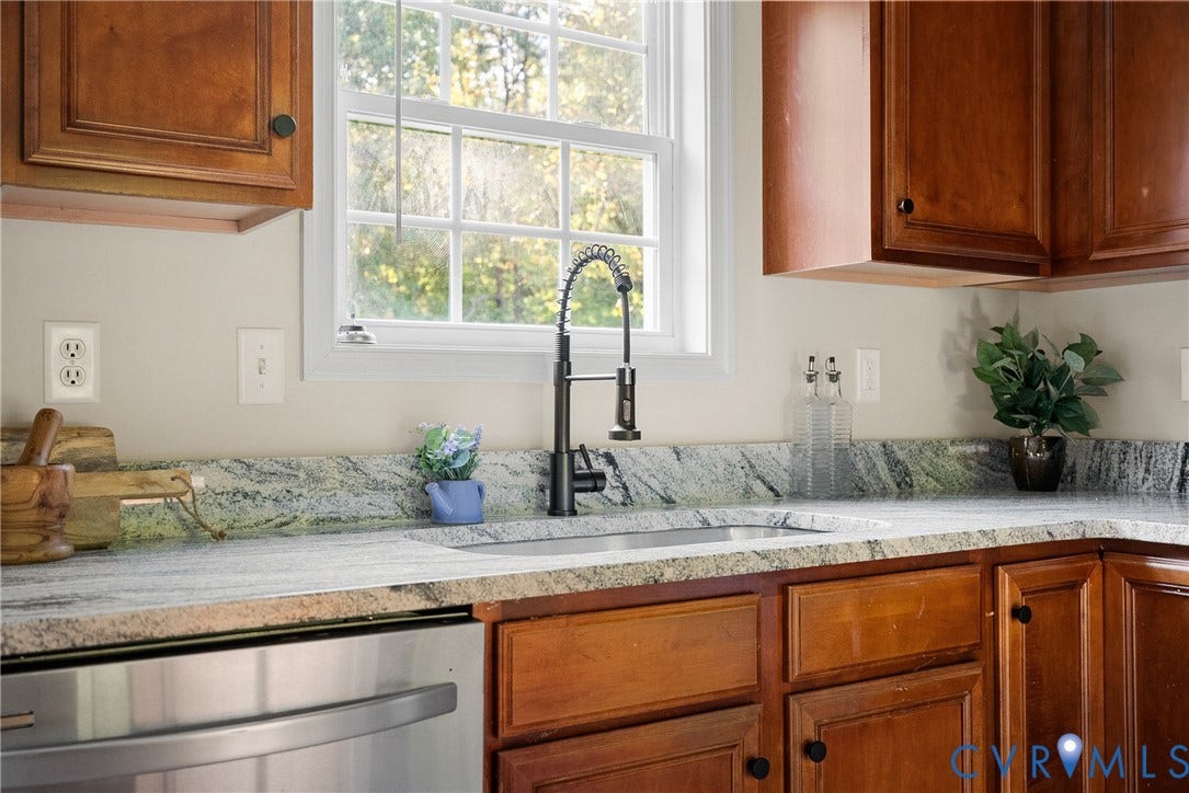 16409 Courthouse Road, Dinwiddie, VA 23841