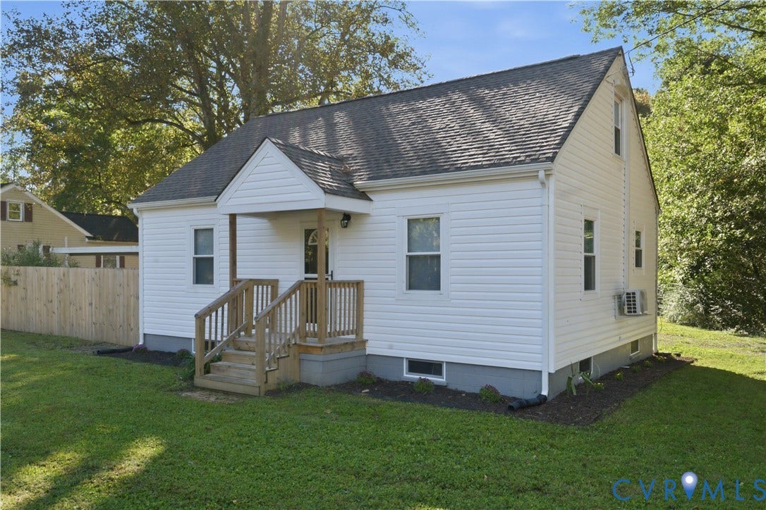 7626 Richmond Road, Warsaw, VA 22572