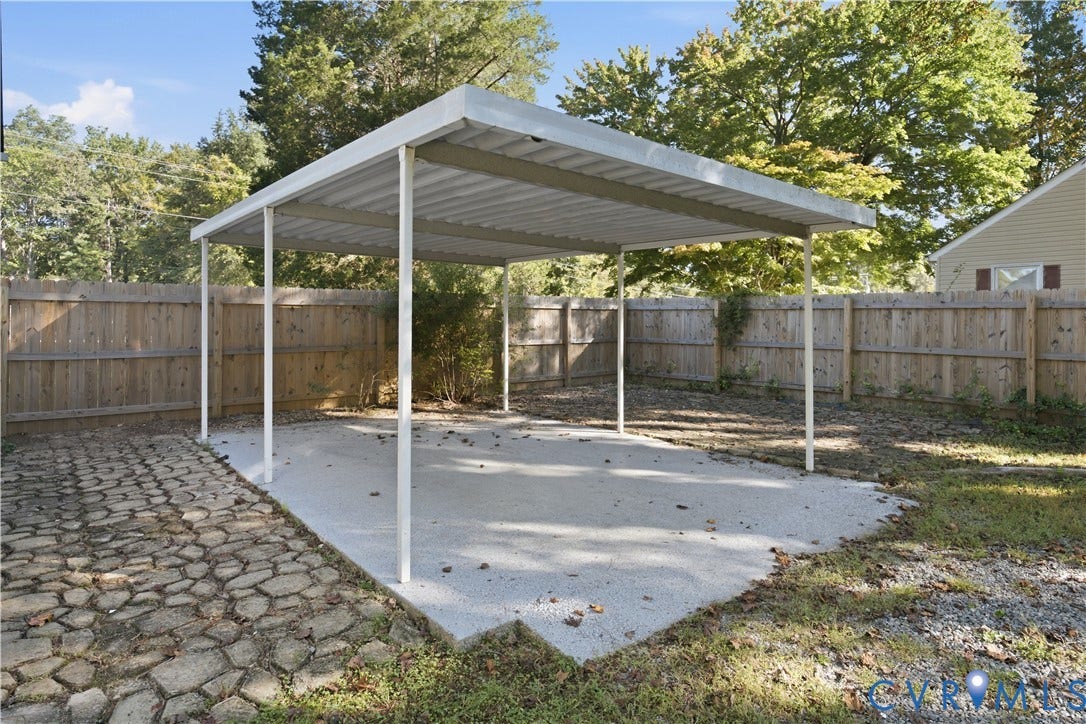 7626 Richmond Road, Warsaw, VA 22572