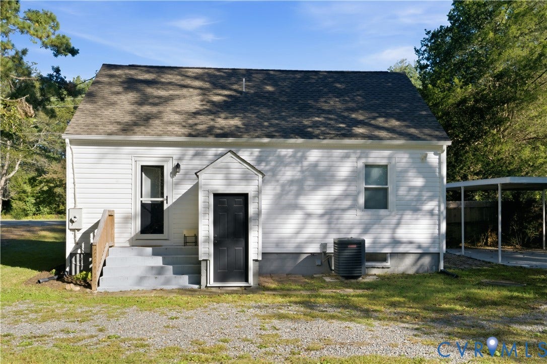 7626 Richmond Road, Warsaw, VA 22572