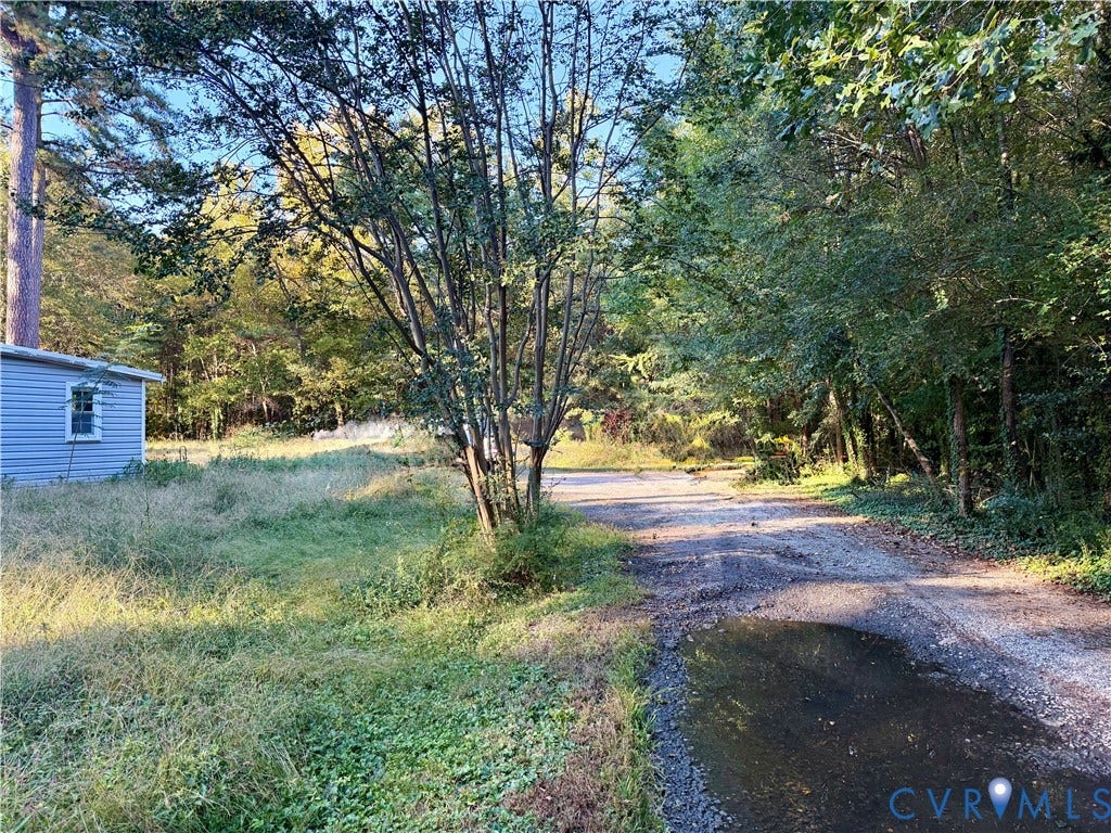 16517 Harrowgate Road, Chester, VA 23831