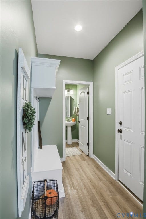 2512 Lilybank Court, RounTrey, Midlothian, VA 23112 2512 Lilybank Court, RounTrey, Midlothian, VA 23112