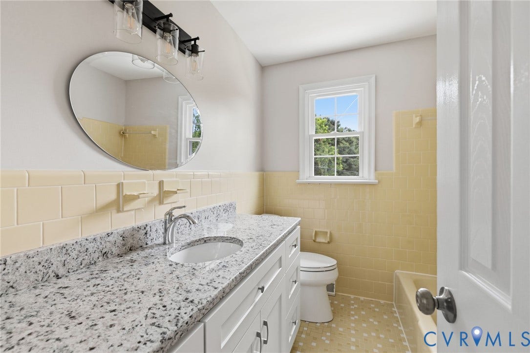 Full Hall Bath