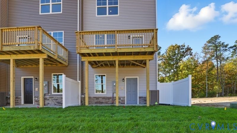 16348 Alexandria Court, Hampton Ridge At Hampton Park, Moseley, VA 23832 This home is UNDER CONSTRUCTION. The photo represents the plan, not the actual home. Design selections have been made.