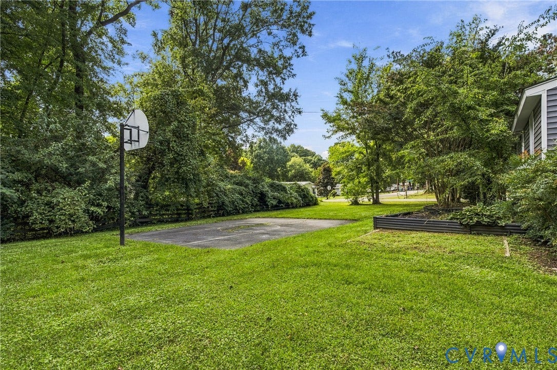 7600 Twin Oak Drive, Henrico, VA 23228 7600 Twin Oak Drive, Henrico, VA 23228